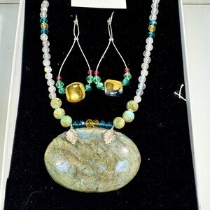 Elegant Multicolor Necklace and Earring Set